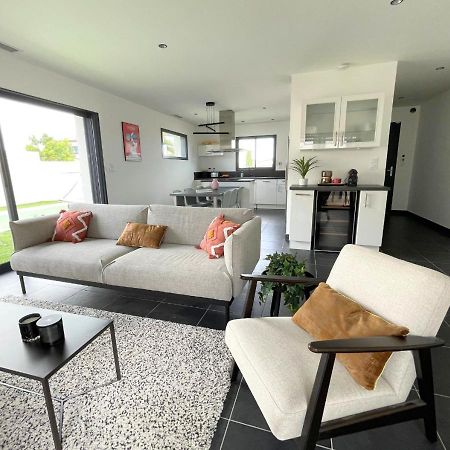 Villa Contemporaine Avec Piscine Chauffee Proche Des Plages Sauvian 外观 照片